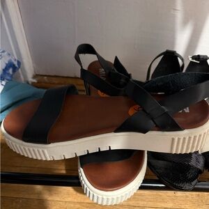 MIA Black and Brown Sandals